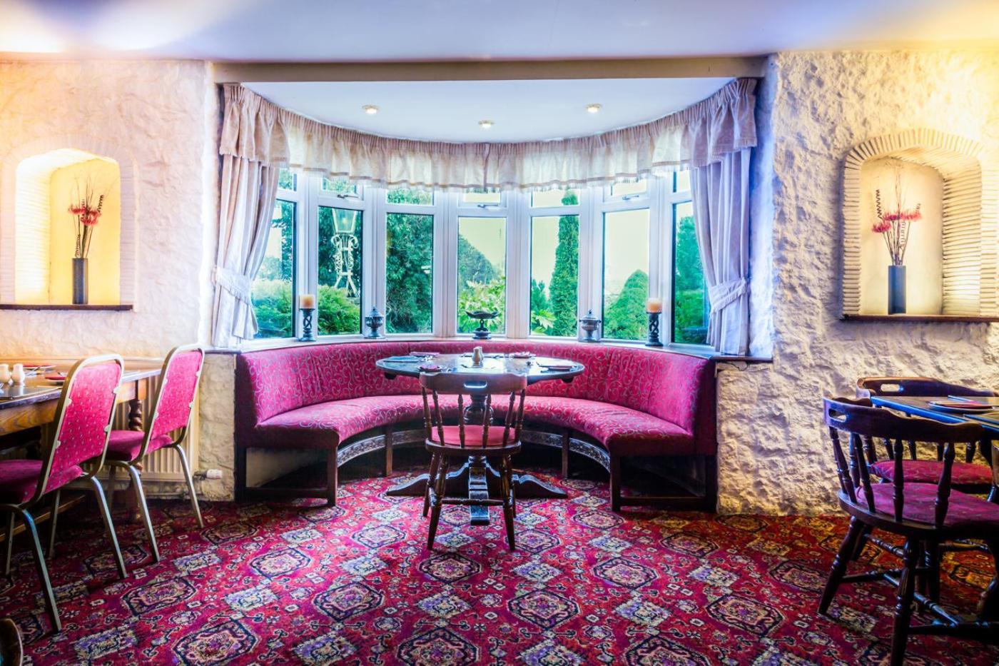 The Down Inn Бриджнорс Экстерьер фото
